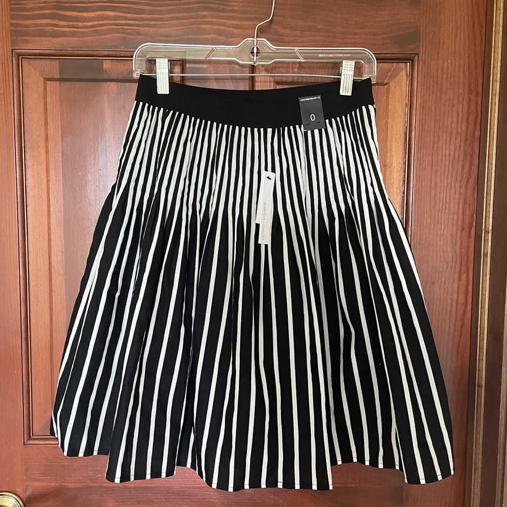 Black and white stripe full cotton skirt, NWT. Amanda and Chelsea, size 0